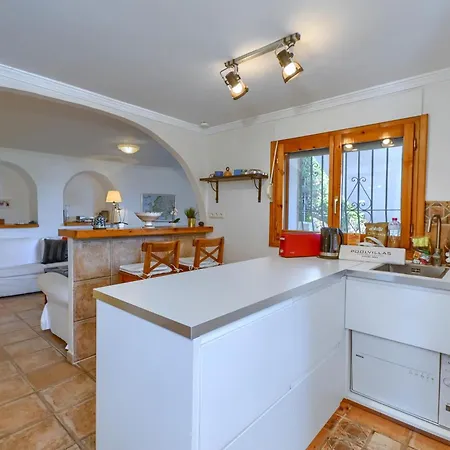 Lau By Aguilarent Villa