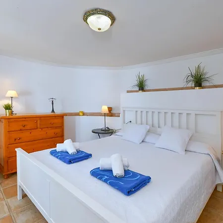 Lau By Aguilarent Villa *