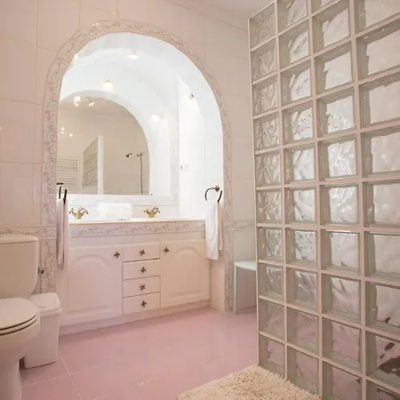 Lau By Aguilarent Villa